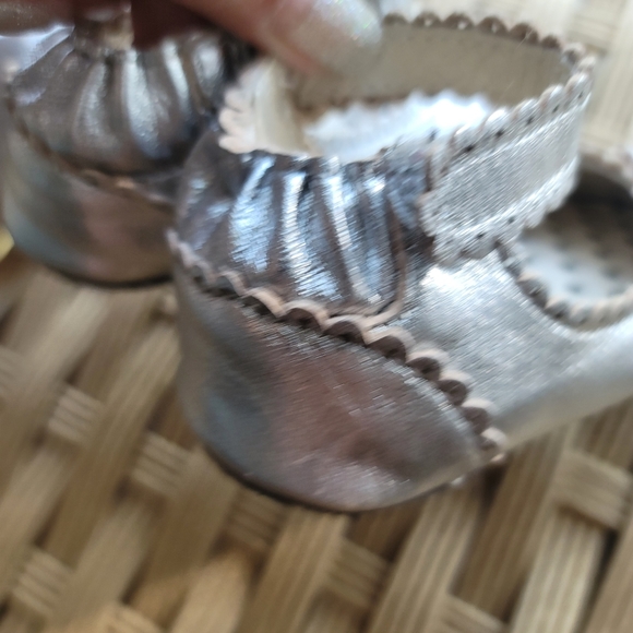 NWT Robeez Baby Girls Low Top Sneaker Size 12-18 Mos - Picture 5 of 11